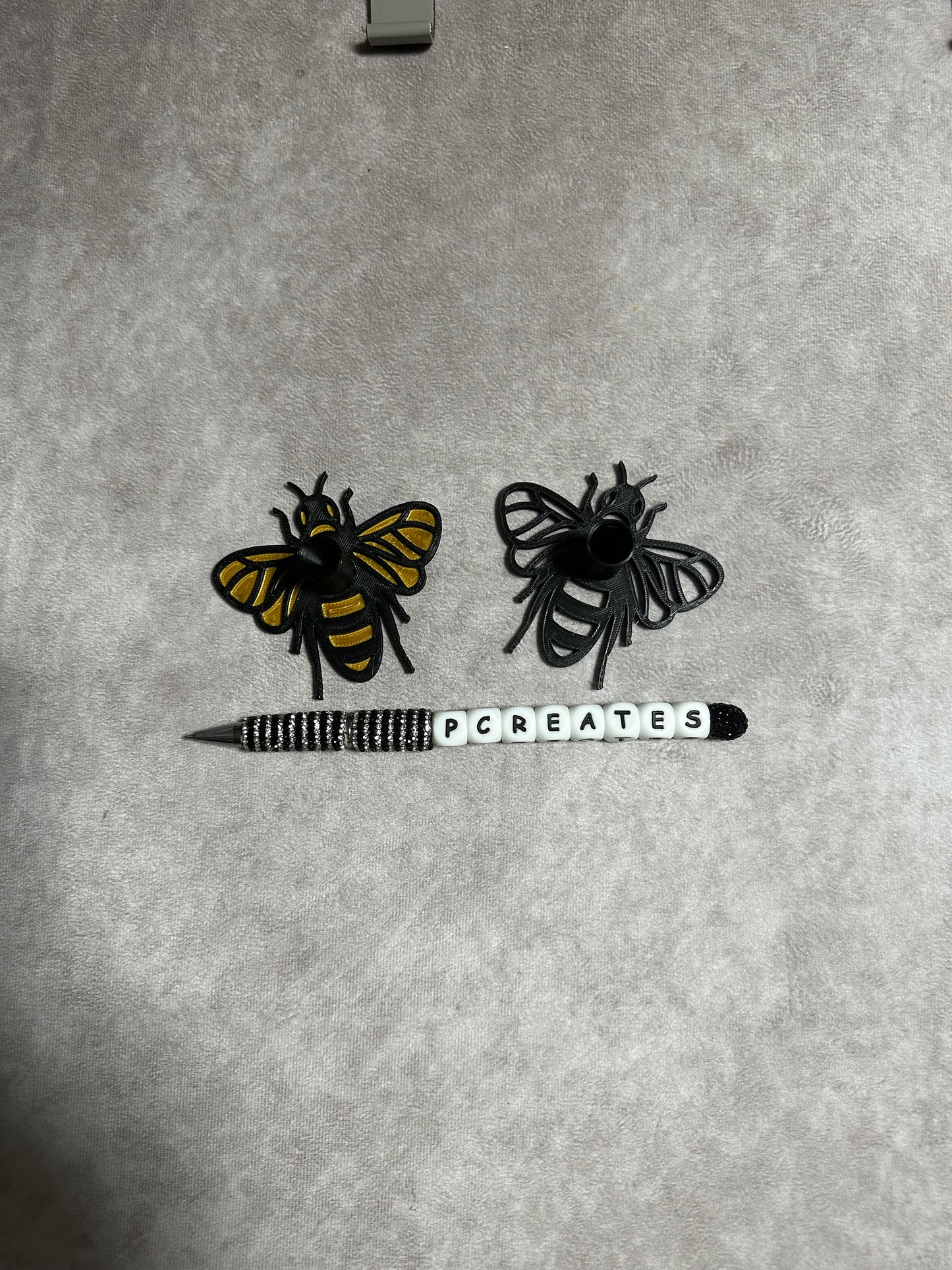 Bumble Bee Single Pen Stand